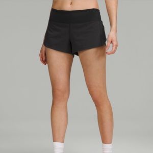 Lululemon black speed up low rise lined shorts 2.5”